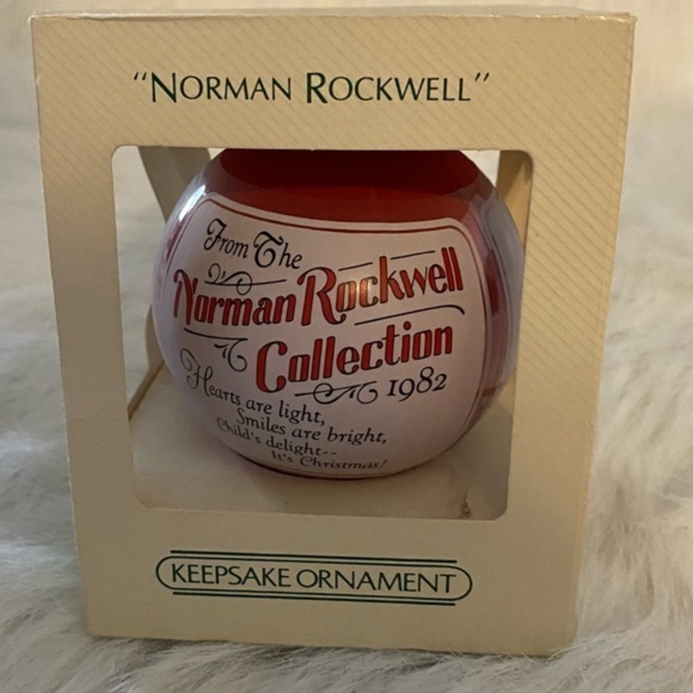 Hallmark 1982 Norman Rockwell Tree Christmas ornament
